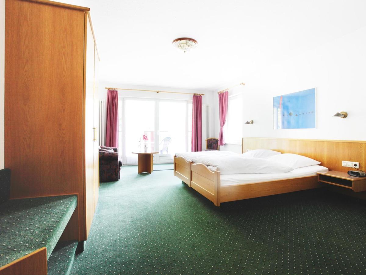 Hotel-Gasthof Neumuehle Kreenheinstetten 部屋 写真